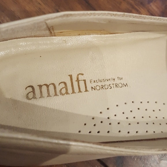 Alamfi Cream‎ and Gold Buckle Leather Flats - Picture 4 of 5
